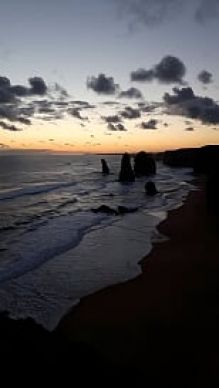 Malerischer Sonnenuntergang bei den Twelve Apostles 