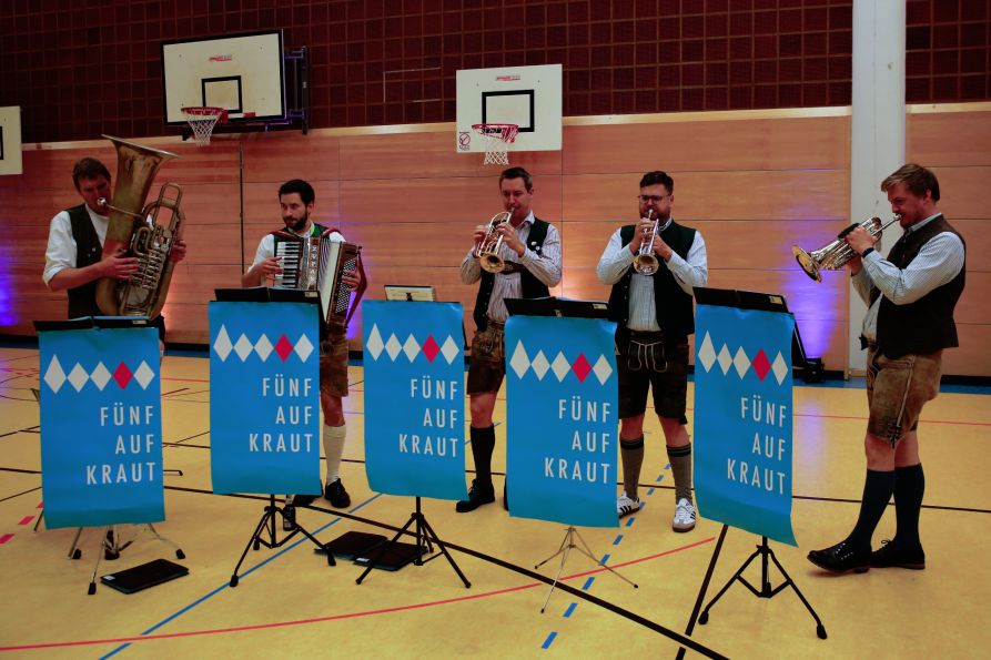Pausenmusik unplugged: Fünf auf Kraut