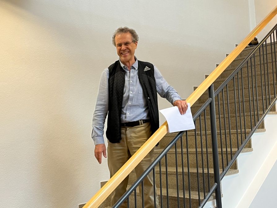 Fritz Albrecht begrüßt die FRAUNHOFER-Freunde ...