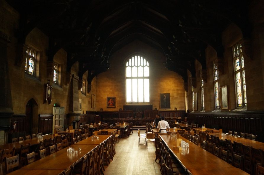 Der an Schloss Hogwarts aus Harry Potter erinnernde Speisesaal des Ormond College