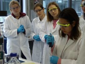 Fraunhofer-Schülerinnen am Max-Planck-Institut