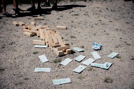 … und bricht letztlich in sich zusammen.