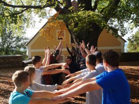 Regeln, Gruppenphasen und viele Spiele