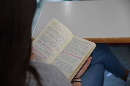 Sogar einen Blick in ihr persönliches Notizbuch durften wir werfen.