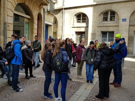 Bei einer Führung in Bordeaux