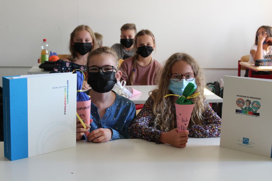 Die letztjährigen Fünftklässler gehören jetzt schon fast zu den Großen und freuen sich auf die neuen Fraunhoferinnen und Fraunhofer.