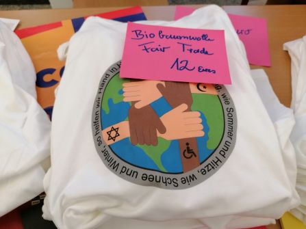 T-Shirts mit eigenem Logo ...