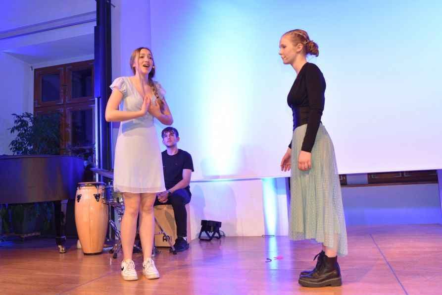 Das Duett von Elsa und Anna aus dem Musical „Frozen“