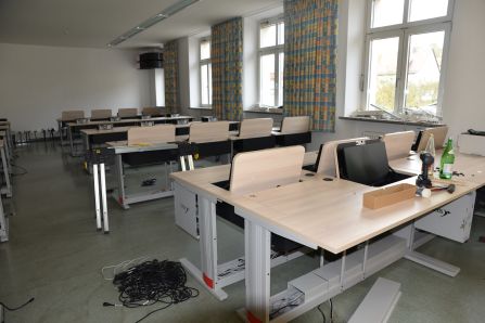 Bis kurz vor Unterrichtsbeginn gab es noch kleine Restarbeiten zu erledigen.