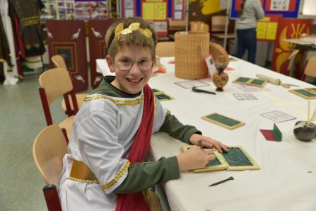 In Latein konnte man ganz in die Welt der alten Römer eintauchen.