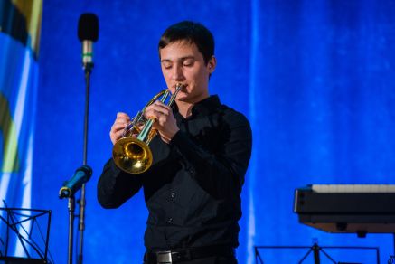 Andreas Wagenschwanz aus der 11. Klasse spielte auf der Trompete die Sonata Op. 18 von Thorvald Hansen, einem dänischen Trompeter und Komponisten der Romantik.
