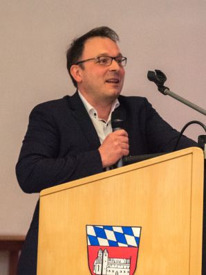 1. Bürgermeister der Stadt Cham Martin Stoiber bei seinem Grußwort