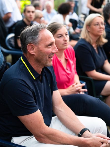 Fraunhofer-Schulleiter Uwe Mißlinger hatte sichtlich Freude an der Musik.