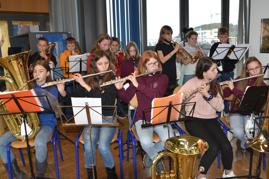 Die Bläserklasse wird sich am Tag der offenen Tür ebenso vorstellen wie die Chorklasse und die Streicherklasse.