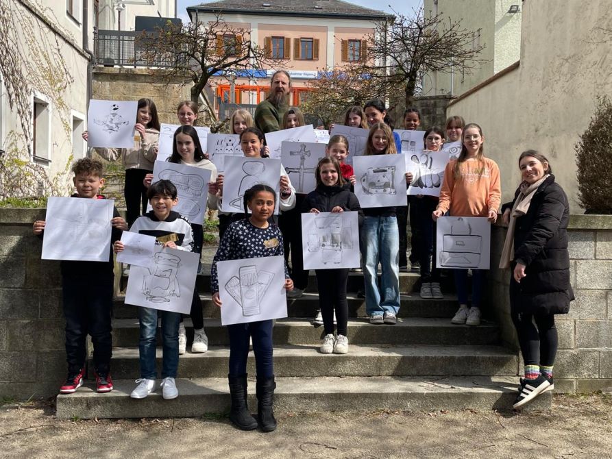 Die Teilnehmer der Kunstklasse 5 ...