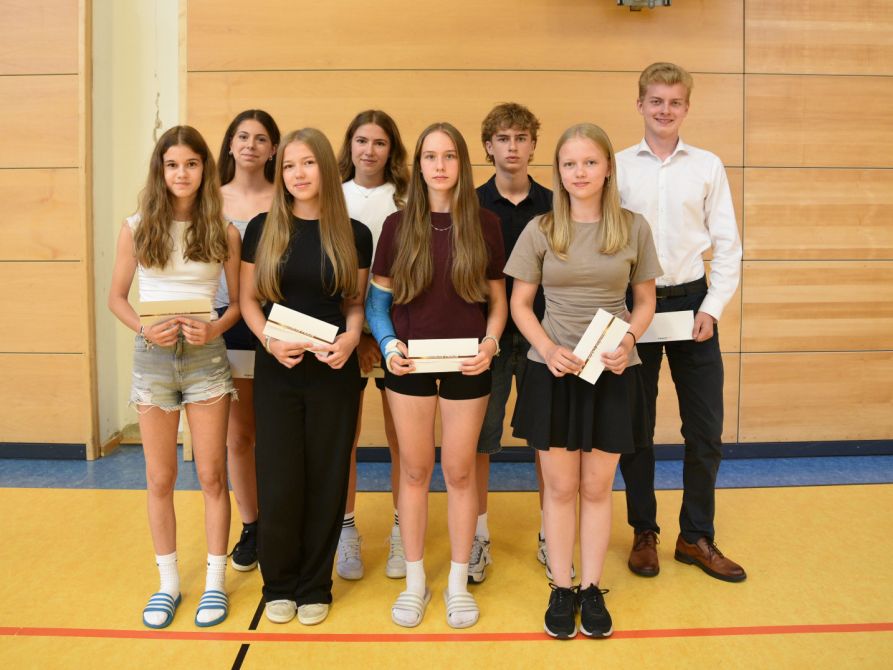 Ehrungen gab es für besondere Leistungen bei den Sportschützen, im Inline-Skaten, beim Schach und beim Kegeln.