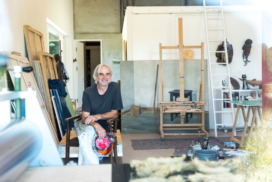 Leo Schötz in seinem persönlichen Atelierhaus in Pulling bei Blaibach
