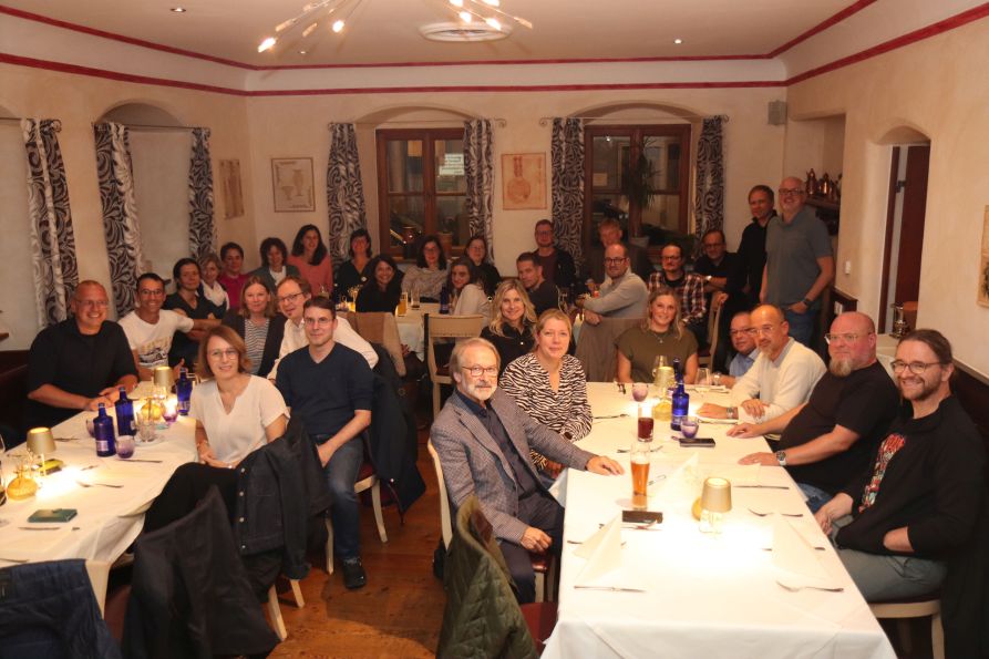In der Pizzeria Caorle klang der Abend bei gutem Essen und vielen Erinnerungen an die gemeinsame Schulzeit aus.